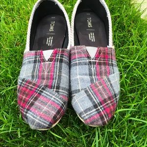 Adorable Wool-blend Toms